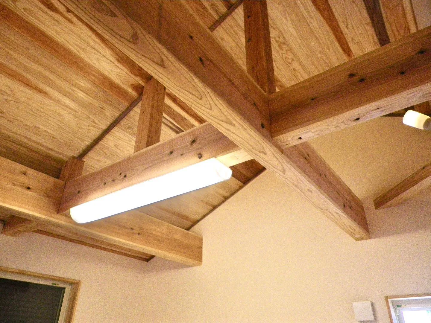 【愛媛・注文住宅】国産材の強さと美しさを感じる家　桁吹抜け🏡...