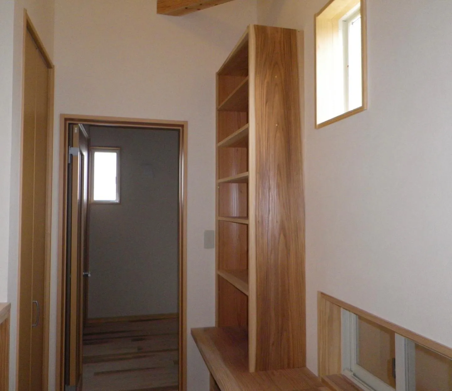 【愛媛・注文住宅】収納棚・フリースペース👍😊　施工事例