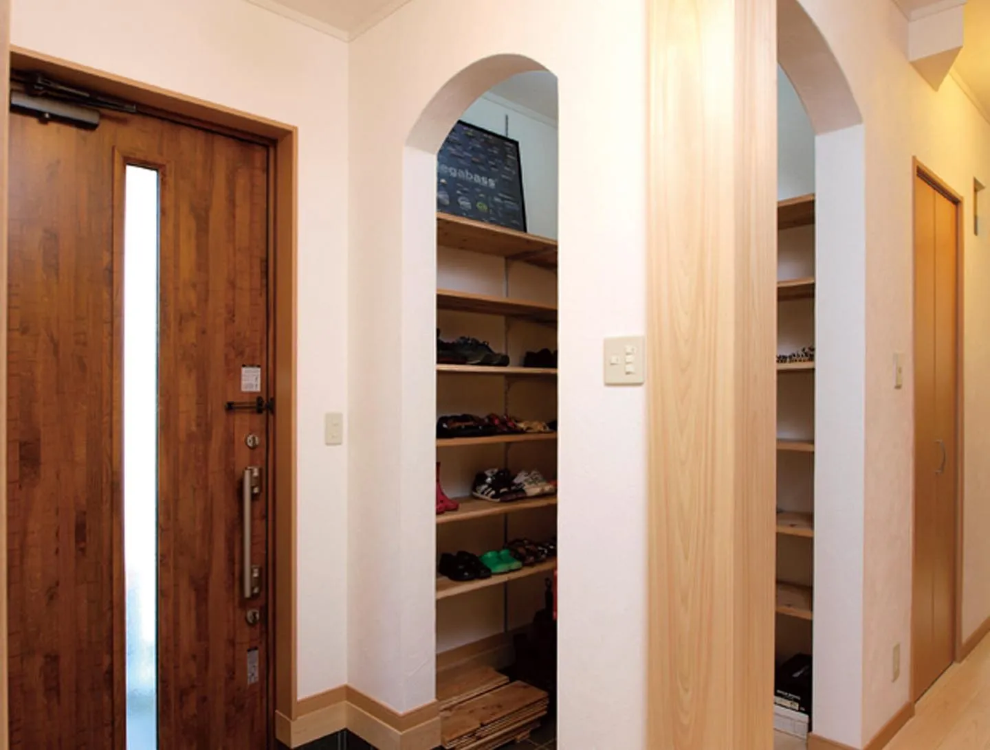 【愛媛・注文住宅】施工事例🏡😊　玄関sic・和室・トイレ