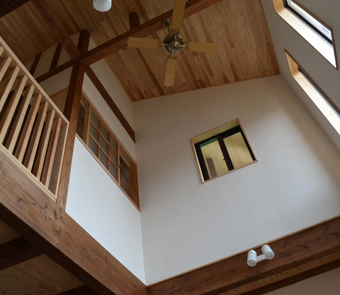 【愛媛・注文住宅】2階下から見たところ‼️施工事例🏡👍