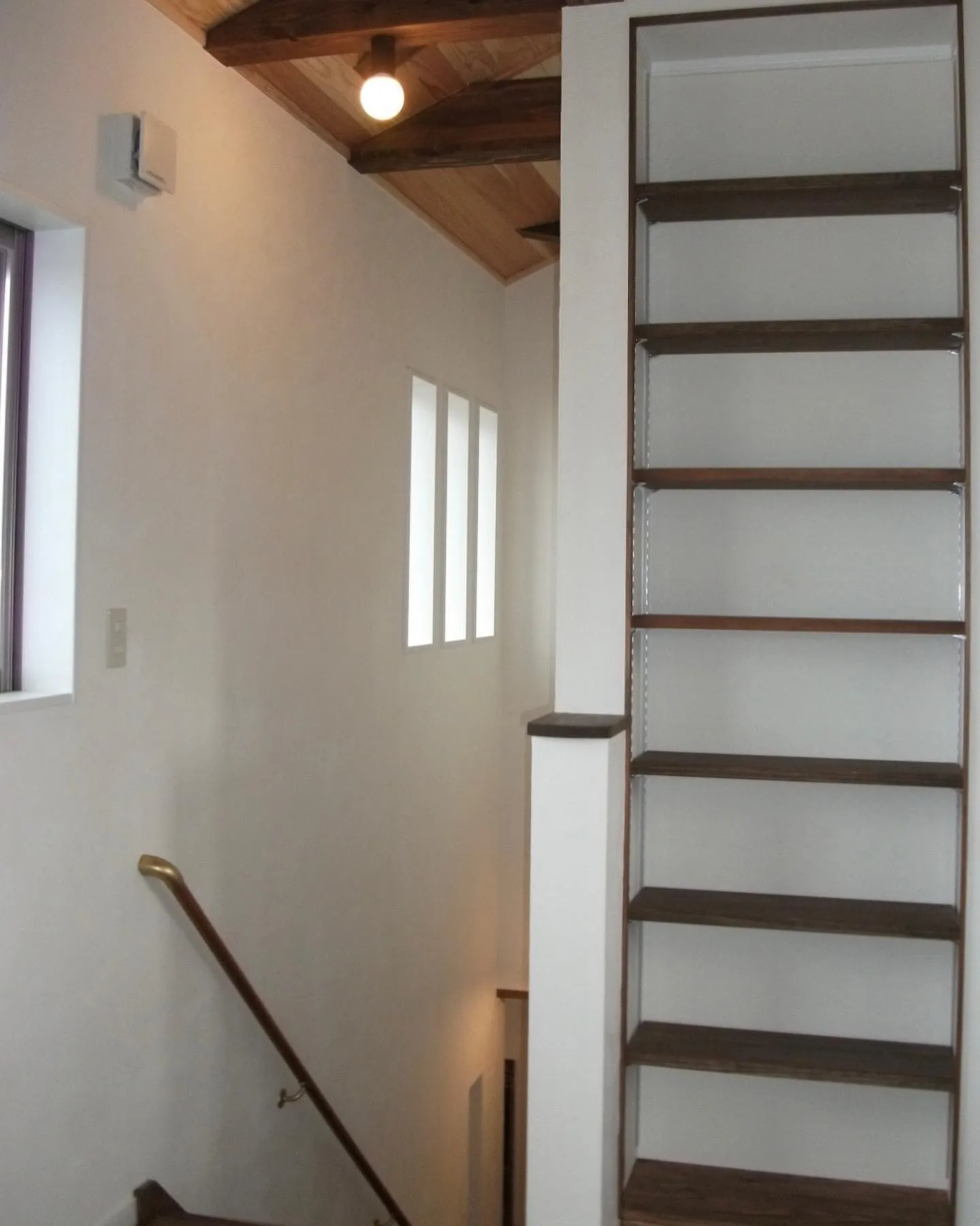 【愛媛・注文住宅】2階踊り場・吹抜けから見える景色🏡😊