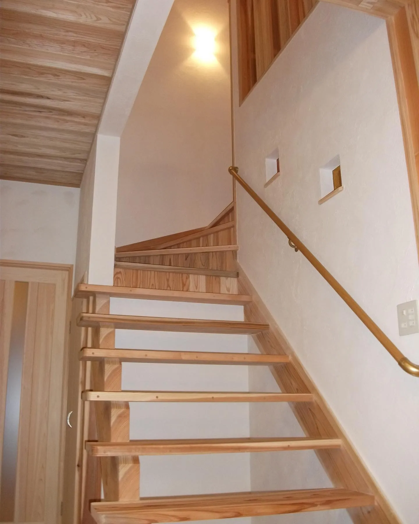 【宇和島市注文住宅】スリット階段👍❗️友達に自慢したくなる家...