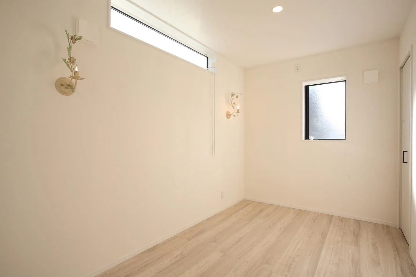 【宇和島市注文住宅】施工事例　洋室‼️😊　ベーシックな落ち着...