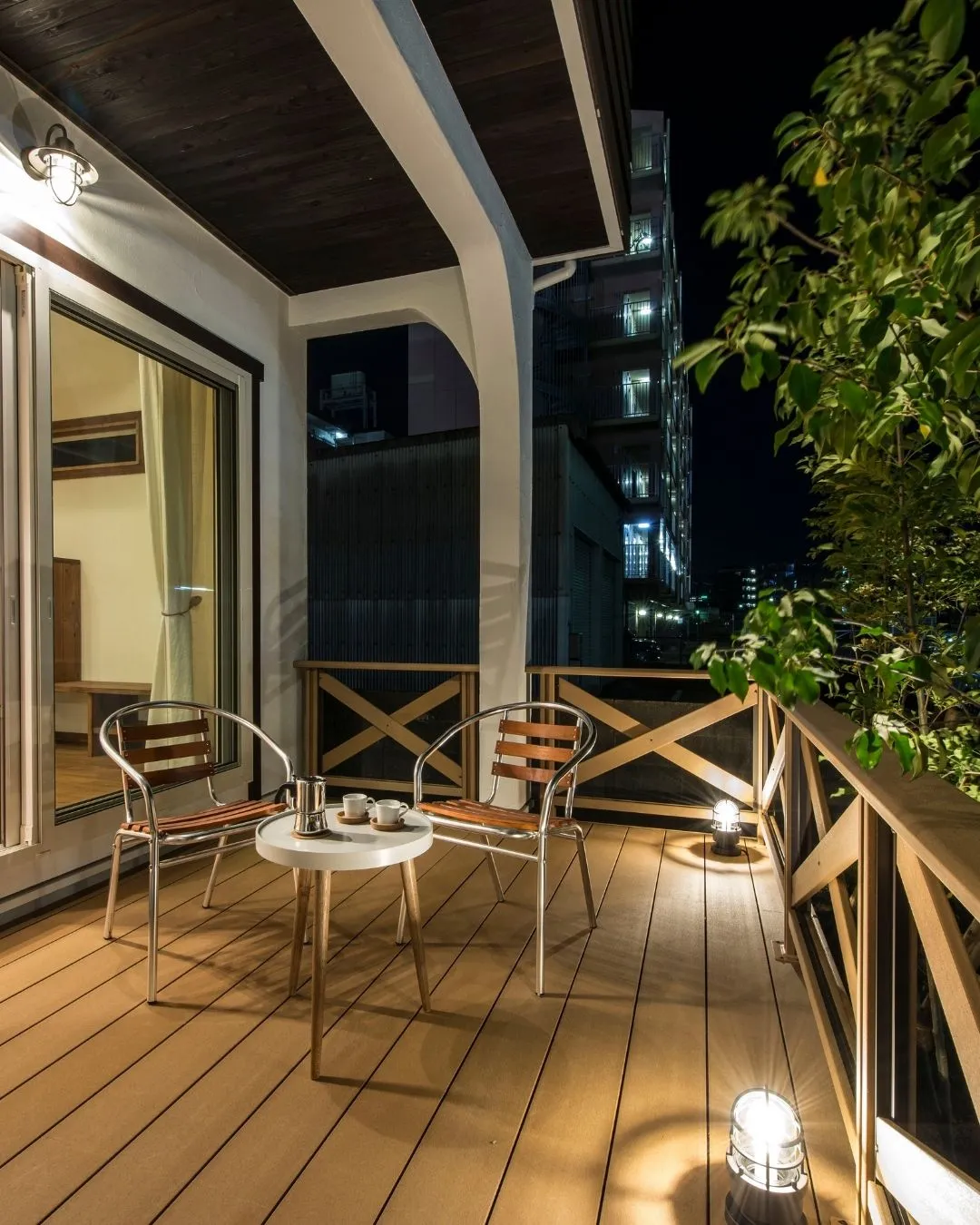 ＼静かに心をととのえる、夜のバルコニー特集🌙🌿／