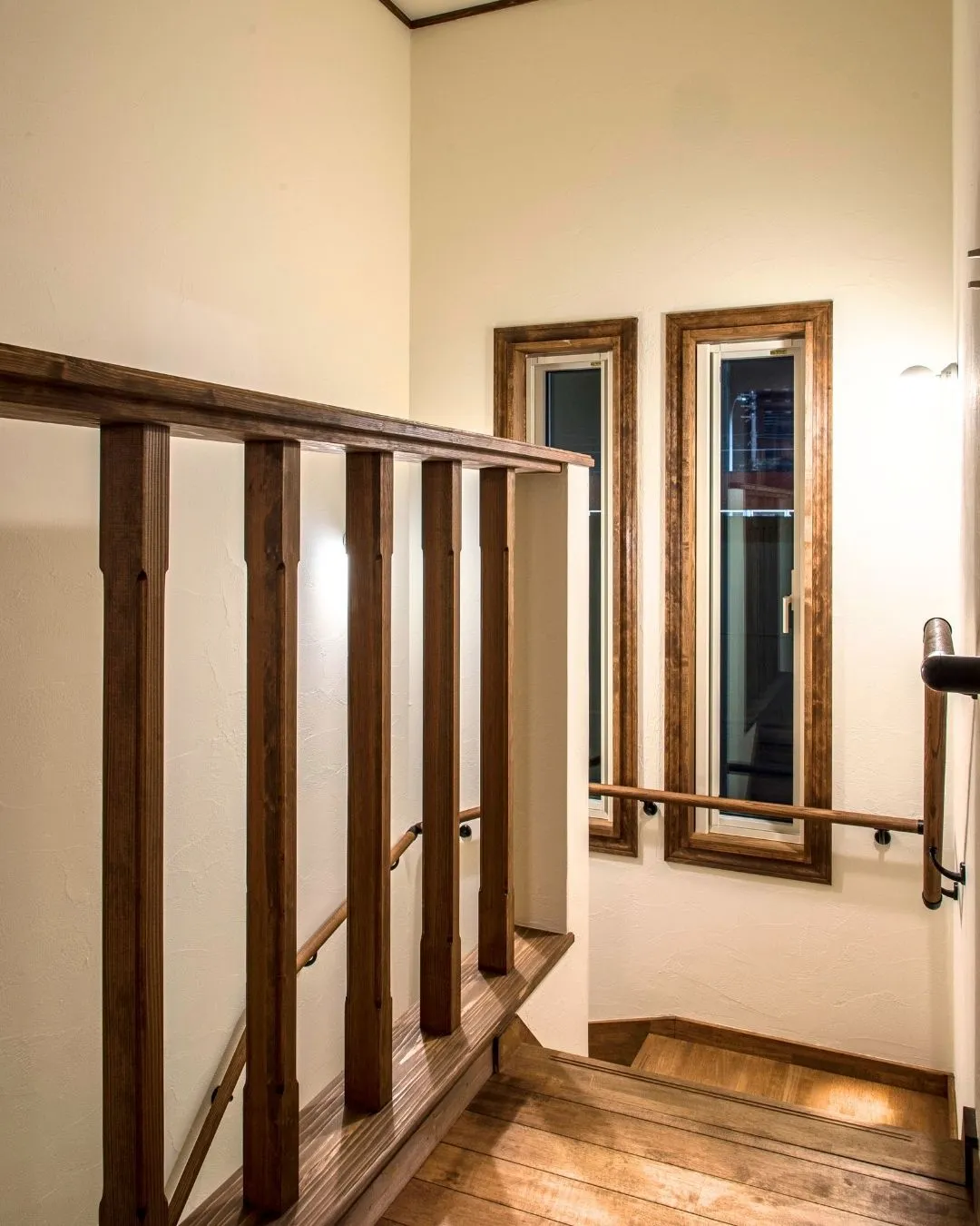 朝はやさしい光が、