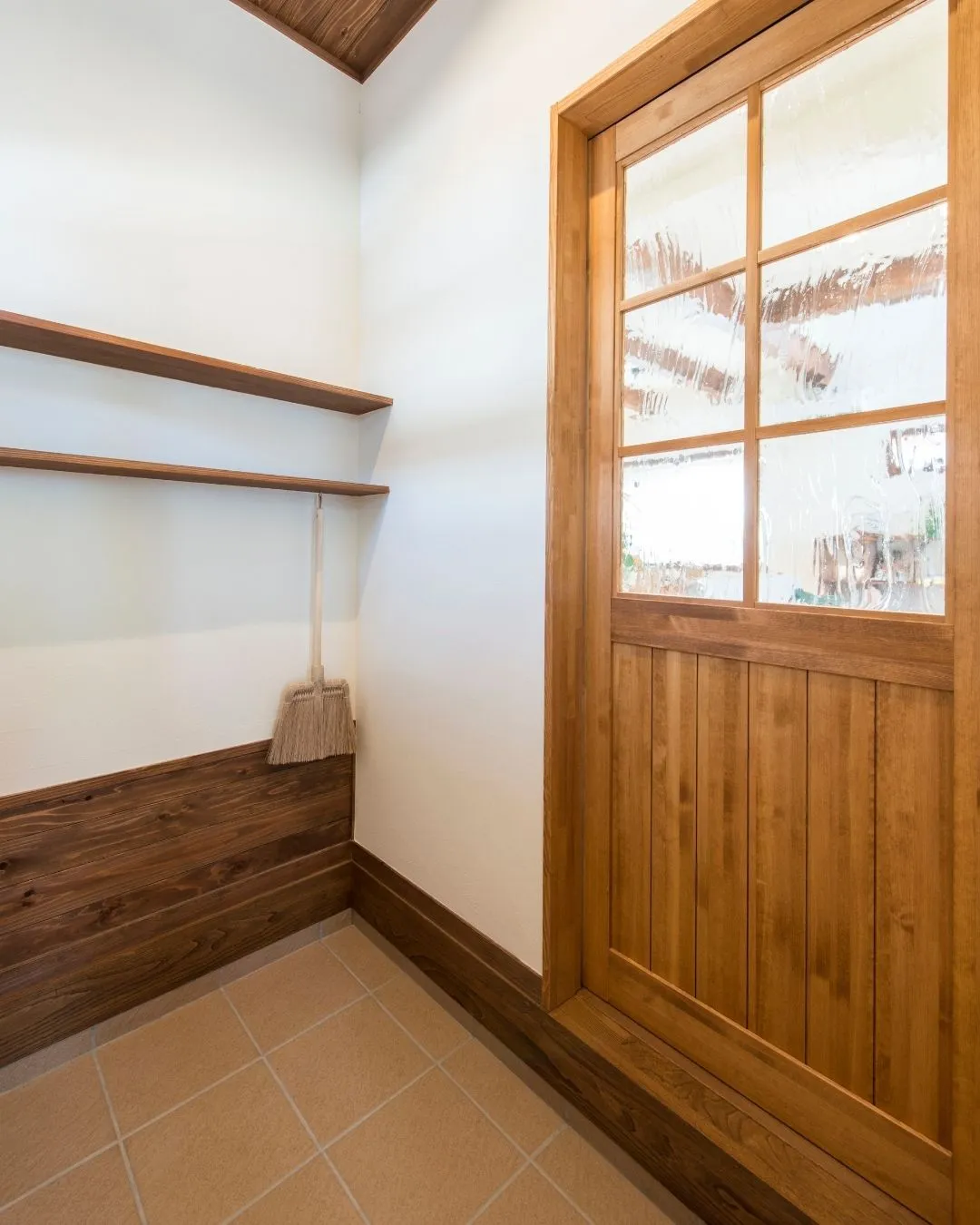 響く子供たちの声が